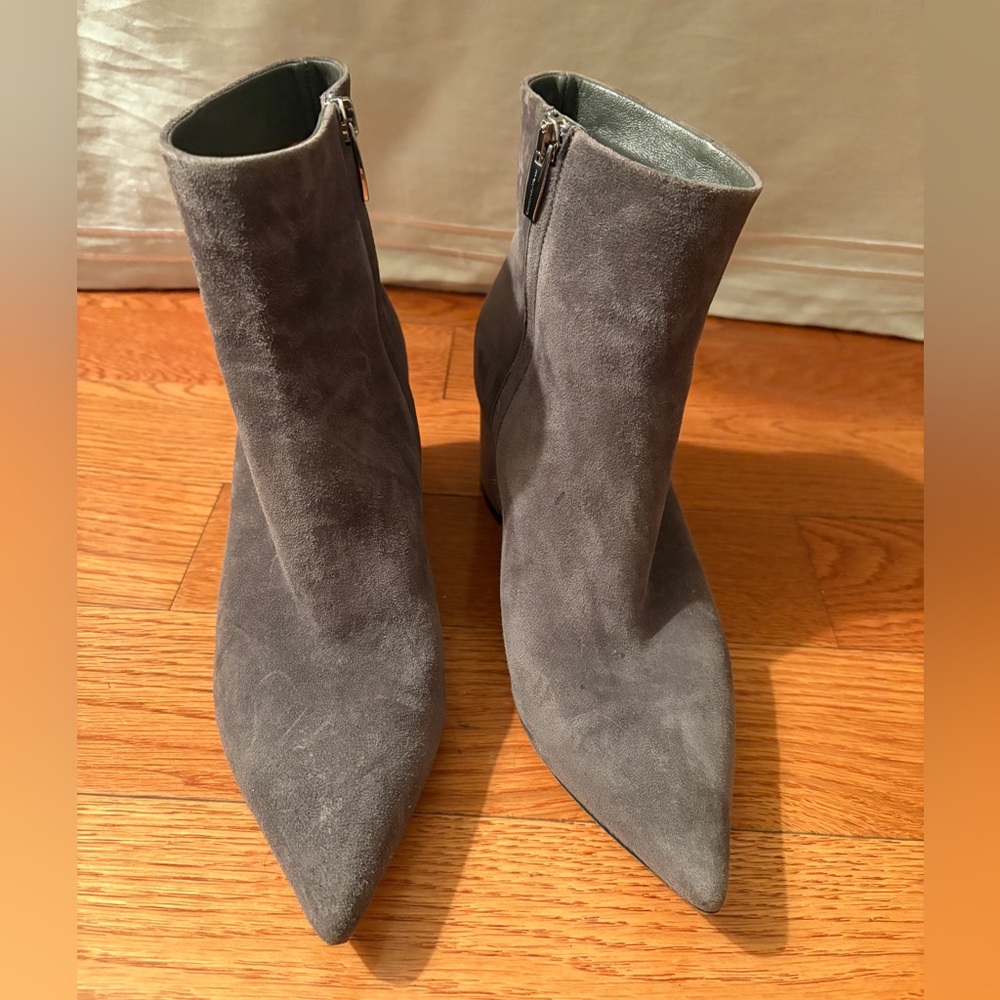 Gianvito Rossi Gray Suede Pointed-Toe Ankle Boots